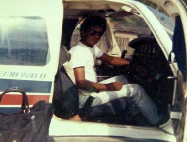 Και όμως αληθινό - Πιλότος επέζησε από 11 αεροπορικά ατυχήματα! (φωτό)